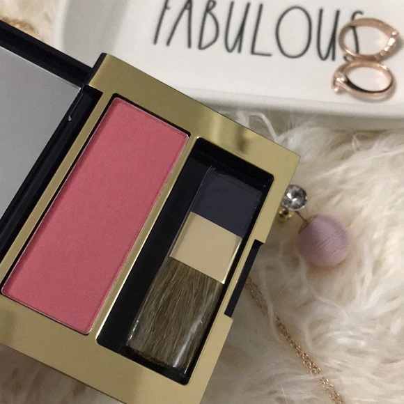 estee lauder pink kiss blush